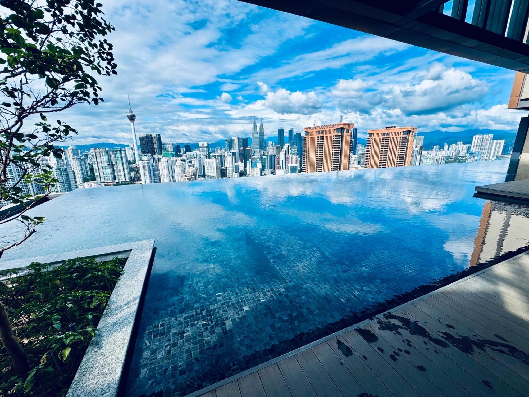 Luxury Lucentia By Classy Hotel 5*